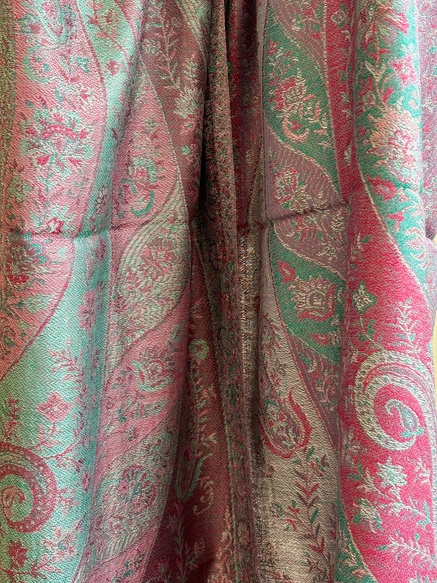 Paisley & Petals - Stunning Jacquard Woven Shawls