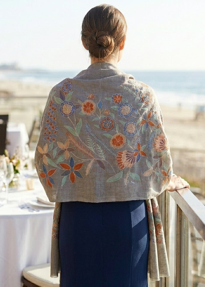 Charming Chinar - Fine Cashmere Wool Shawl with Intricate Silk Embroidery