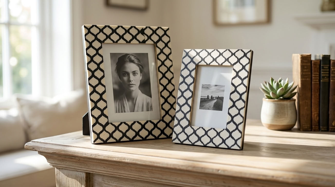 Onyx Noir - Handcrafted Inlay Photo Frame