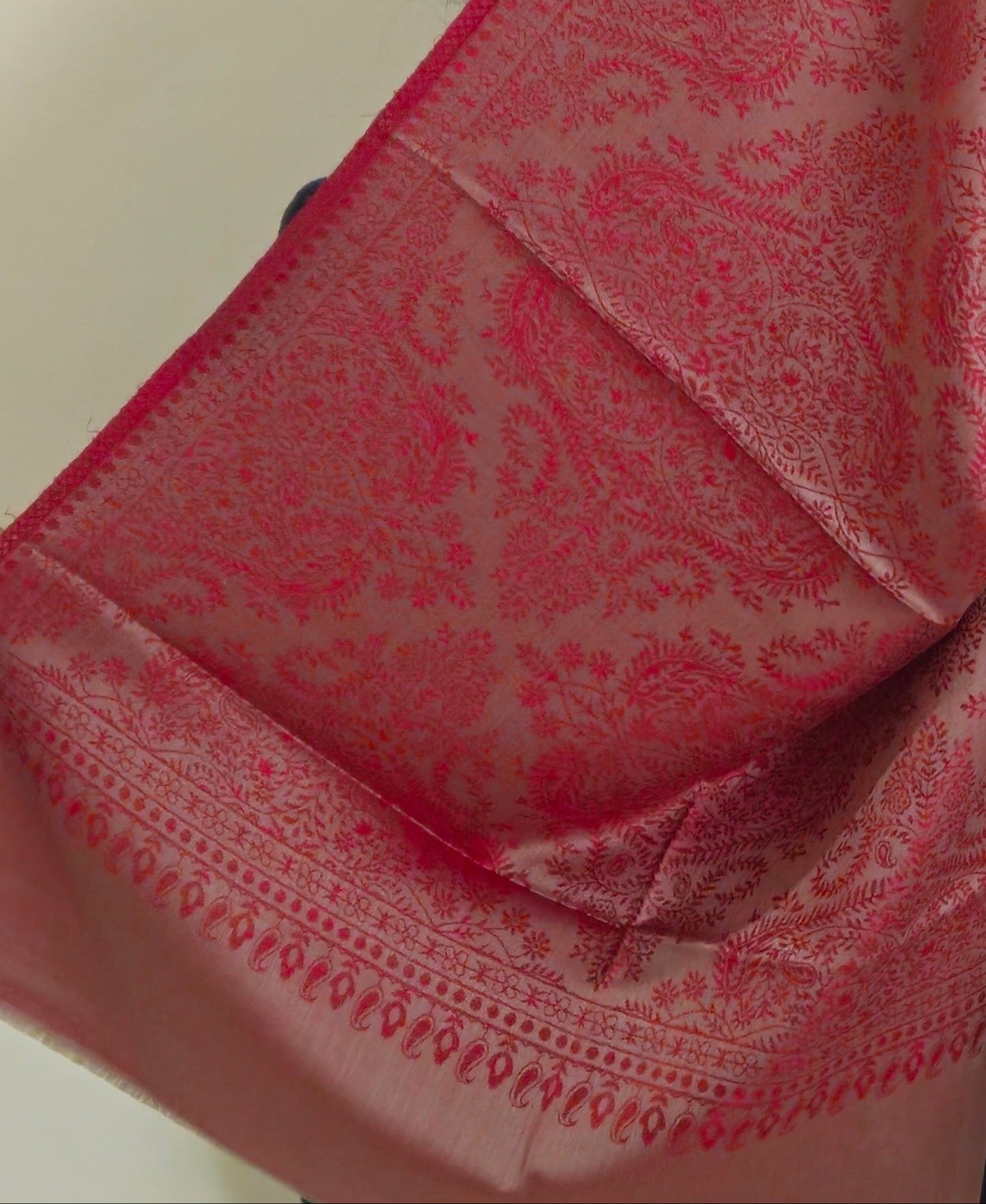Elegant Naira - Reversible Shawl with Intricate Jacquard Kani Weave