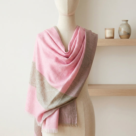 Elegant Eira - Fine Cashmere Wool Shawl with Jacquard Weave