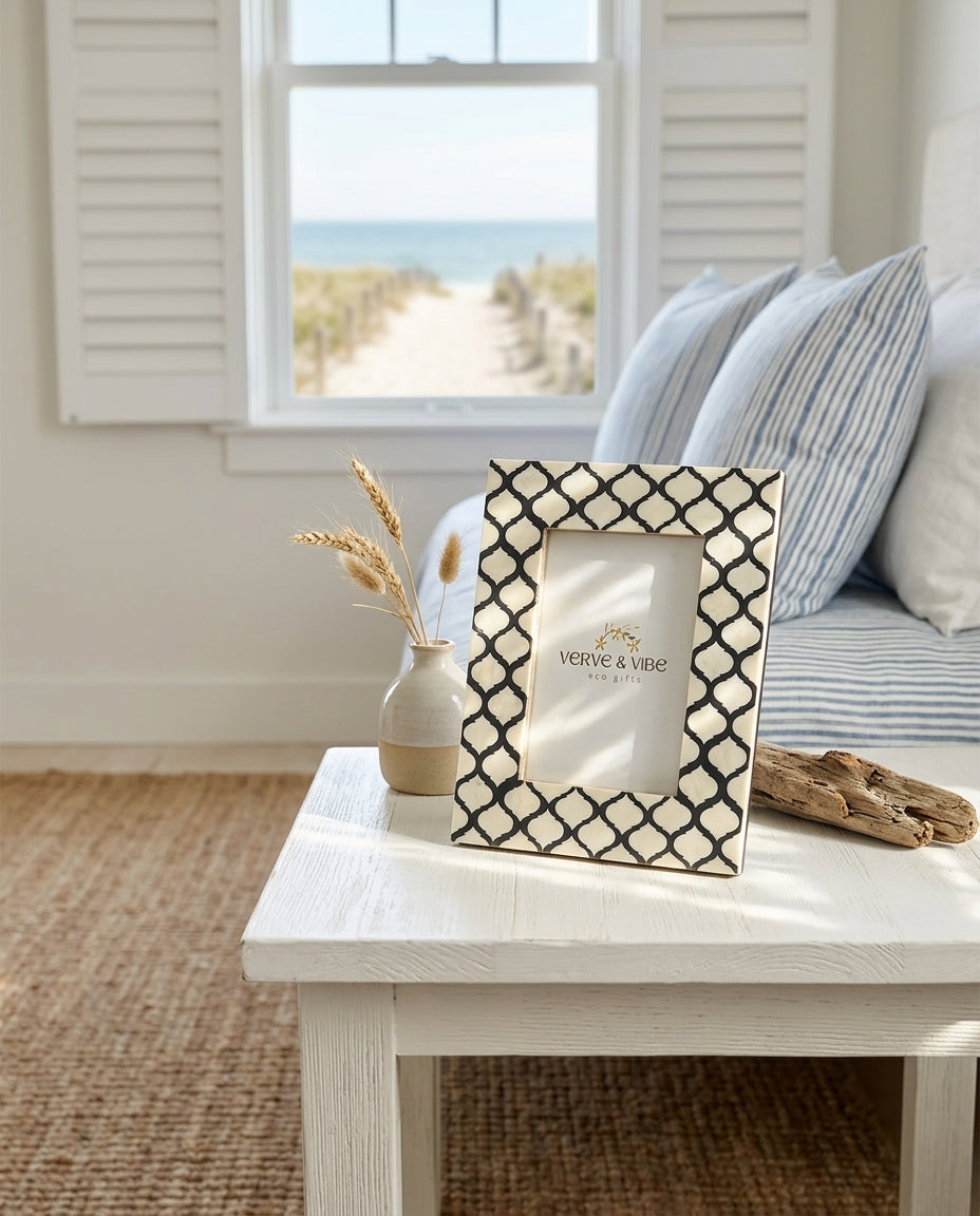 Onyx Noir - Handcrafted Inlay Photo Frame