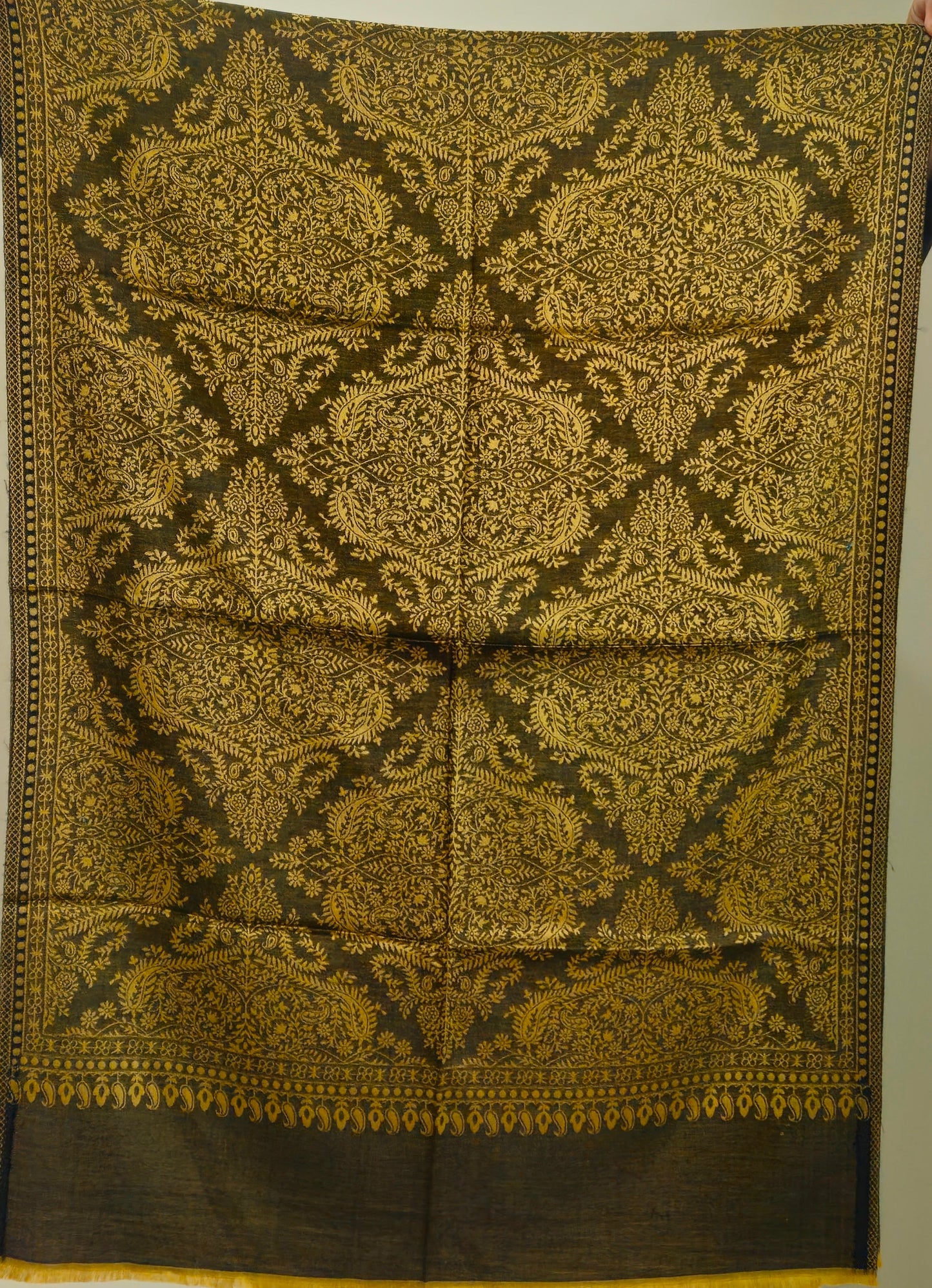 Elegant Naira - Reversible Shawl with Intricate Jacquard Kani Weave