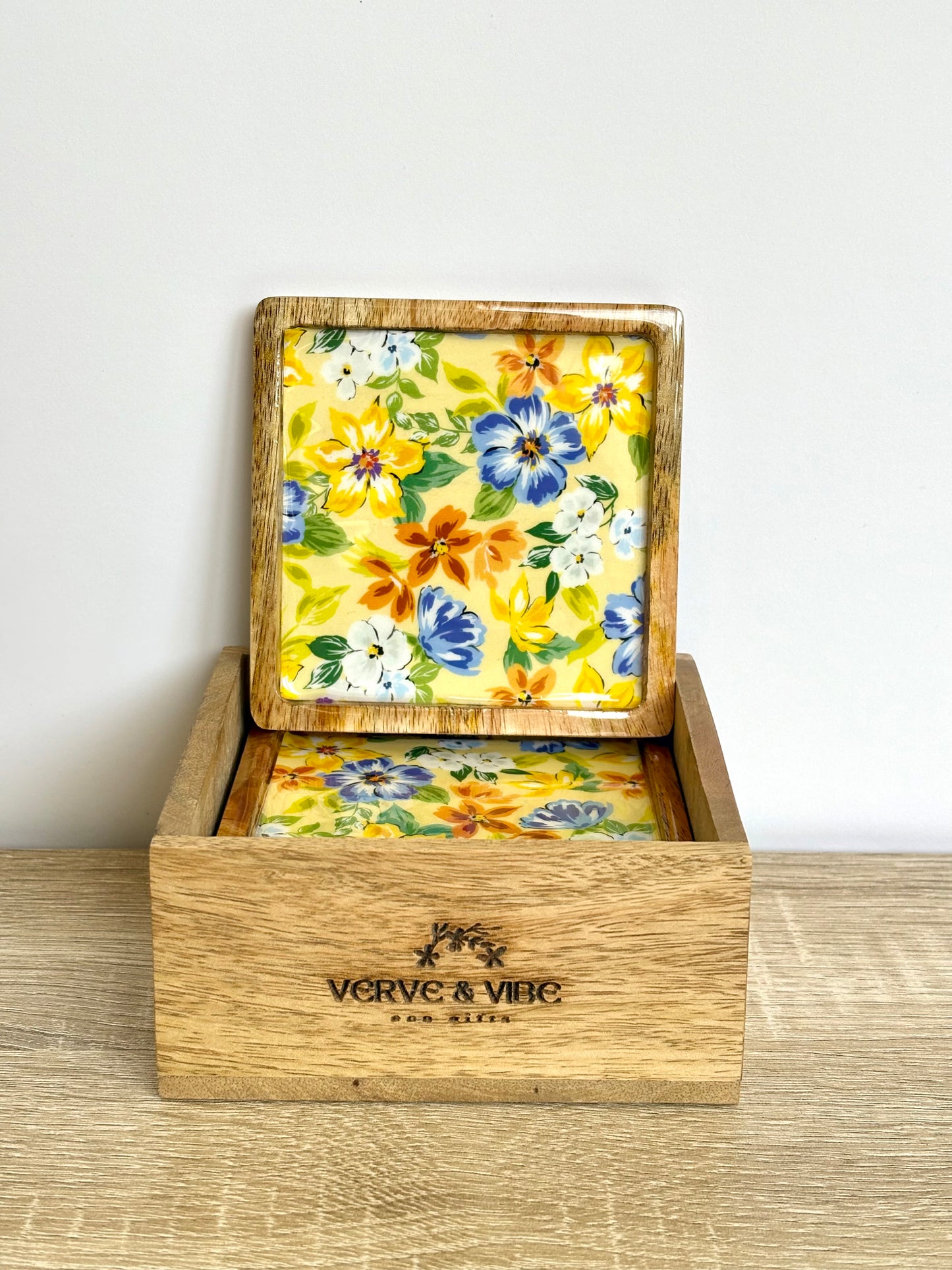Daisy Blooms - Wooden Coasters, Set of 4 in Box