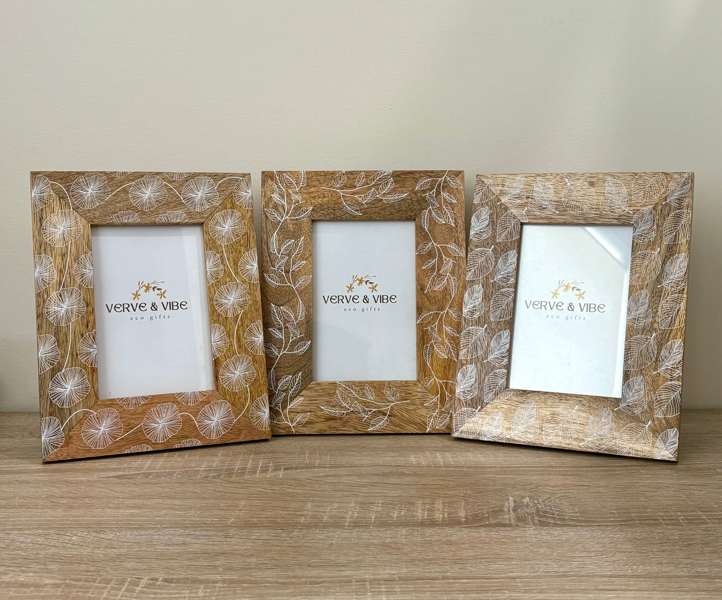 Delicate Leaves - Handcrafted Mango Wood Photo Frame