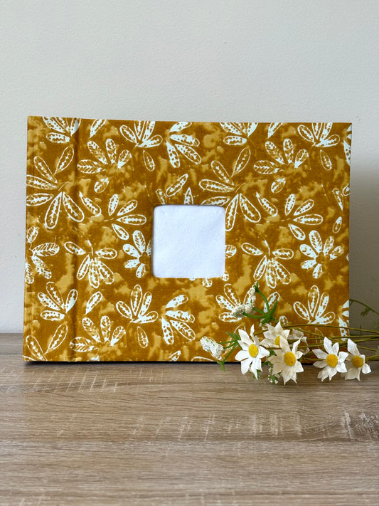 Sunny Daisy - Drymount Fabric Photo Album, Book Bound in a Gift Box