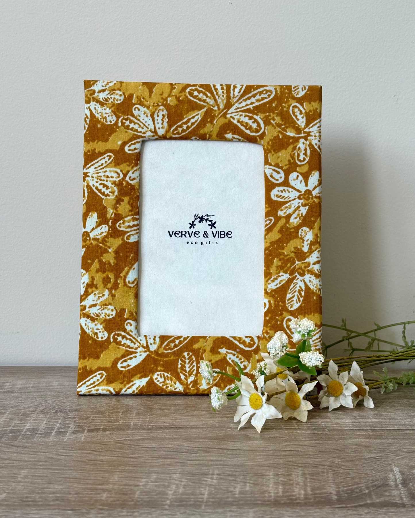 Sunny Daisy - Fabric & Recycled Paper Board Photo Frame