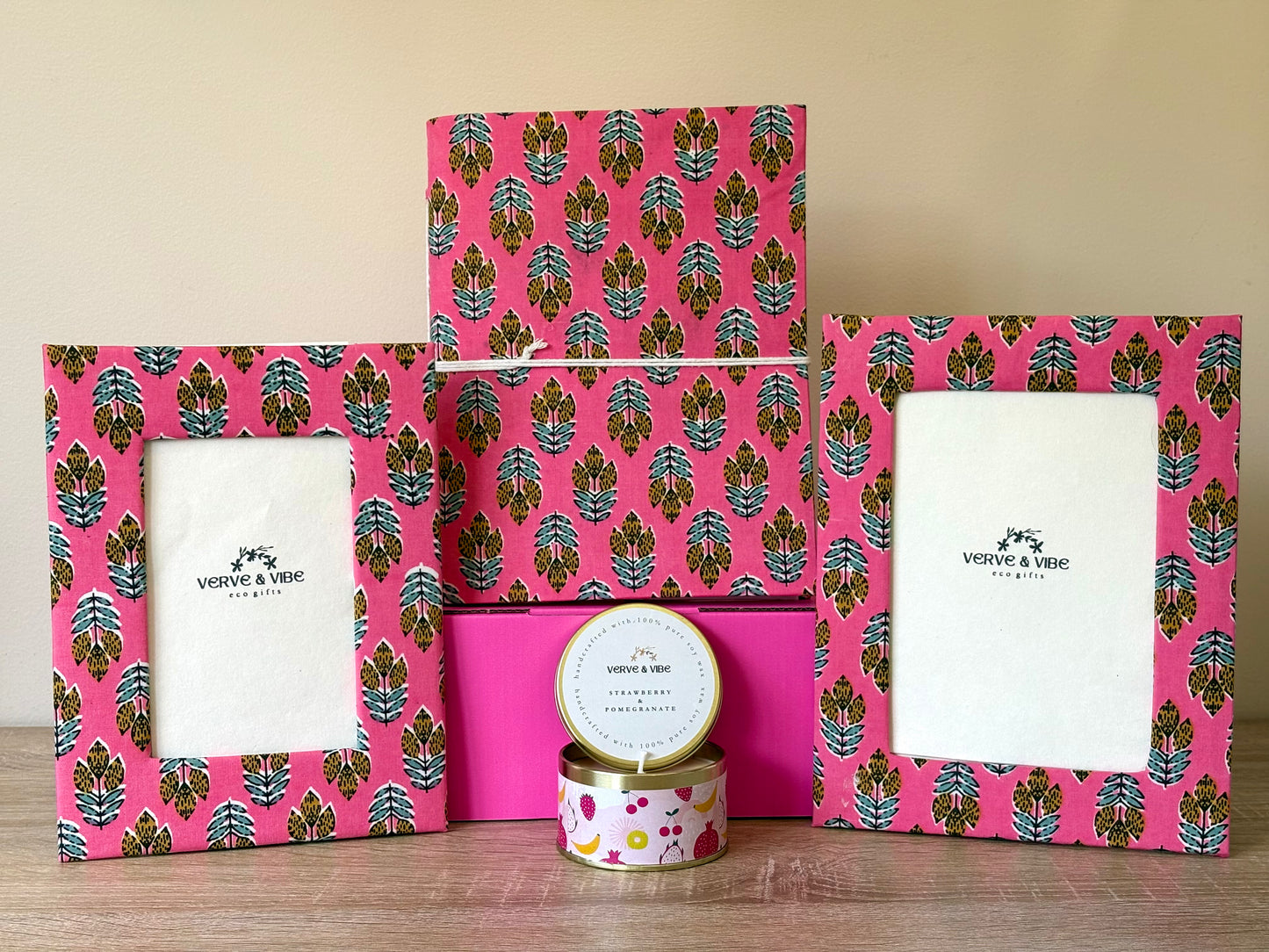 Sweet Memories - Neon Pink Gift Box