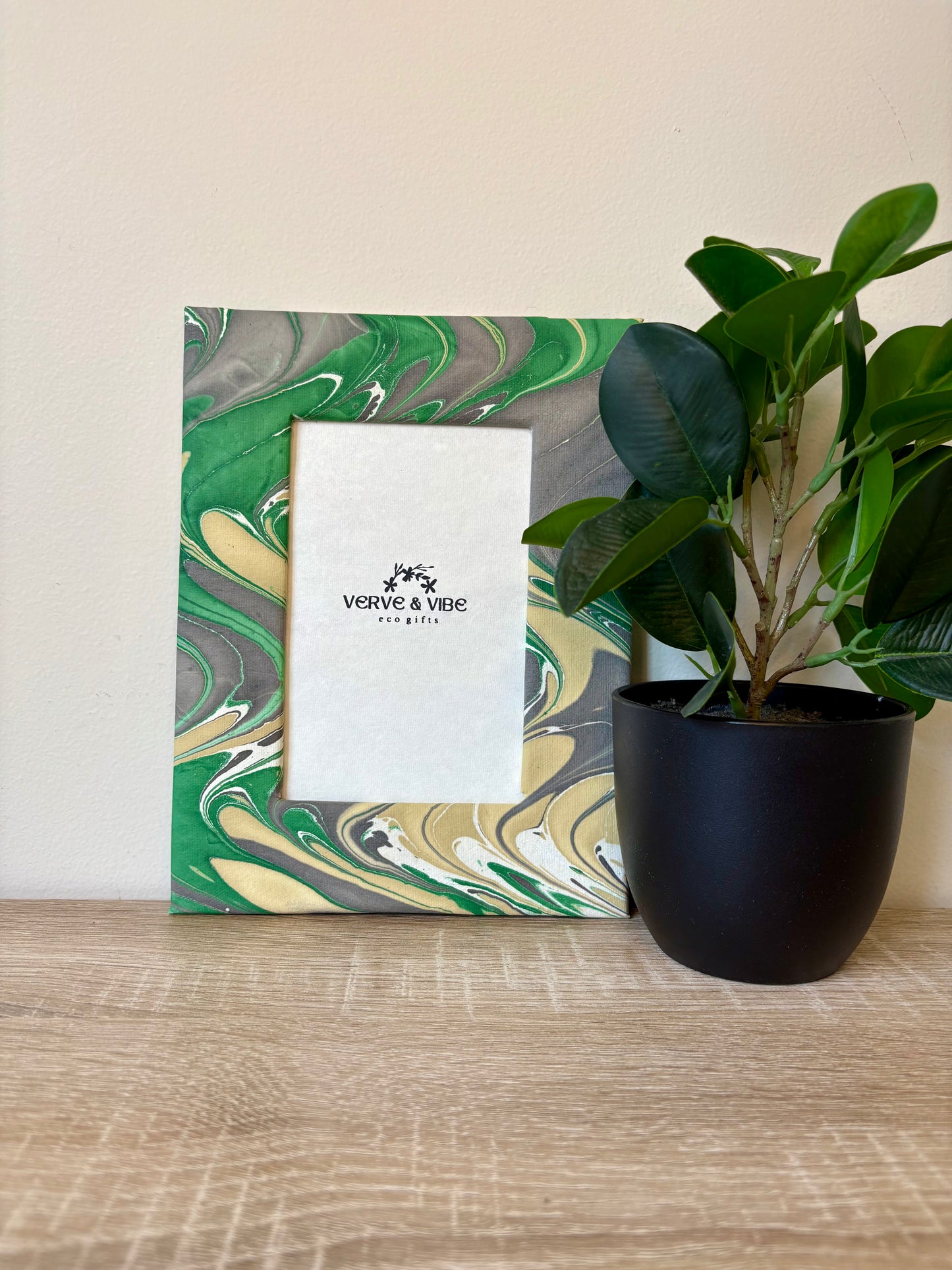 Graphite Green - Marbled and Recycled Paper Board Photo Frame