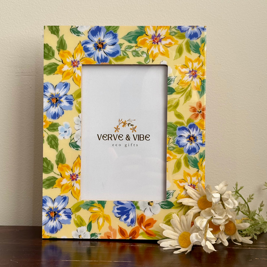 Daisy Blooms Handcrafted Wood Photo Frame
