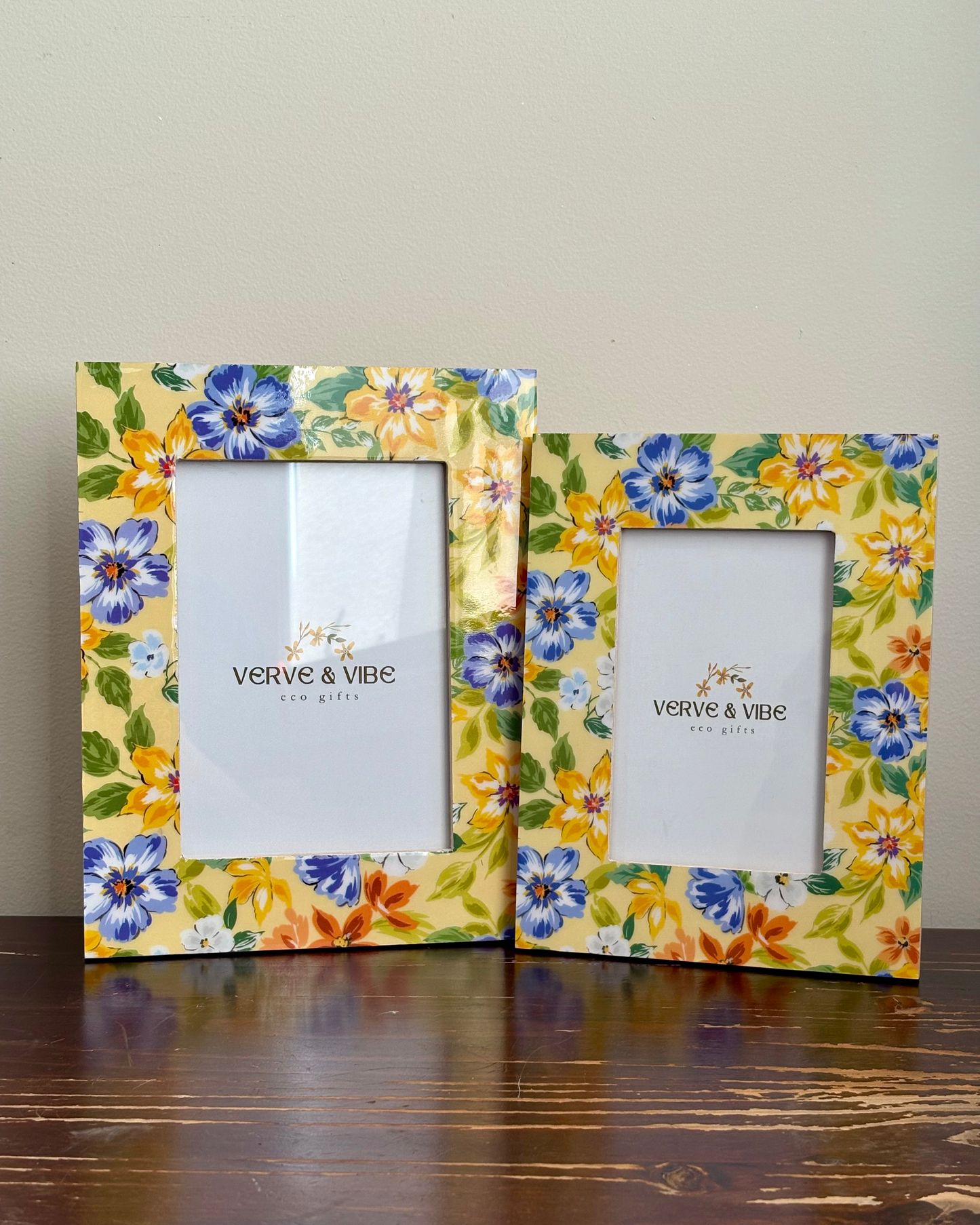 Daisy Blooms Handcrafted Wood Photo Frame