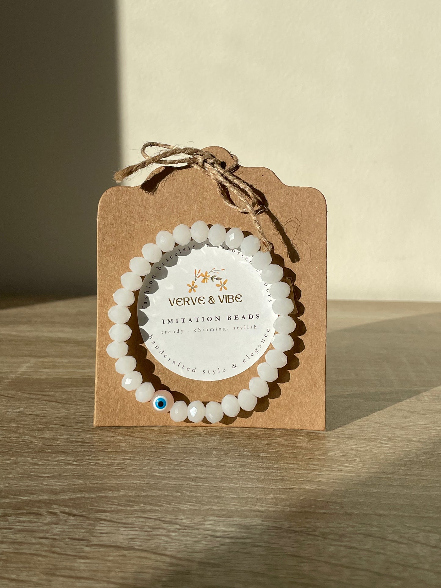 Crisp White with Bull's Eye, Imitation Quartz Bracelet